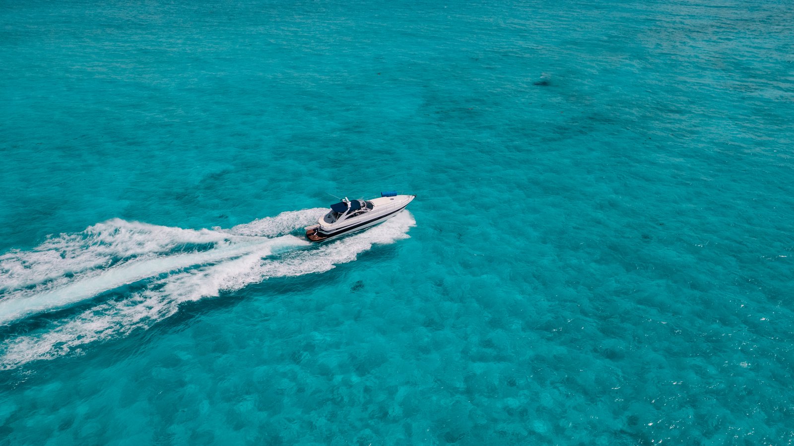 Pershing 45 in Cancún photo 12