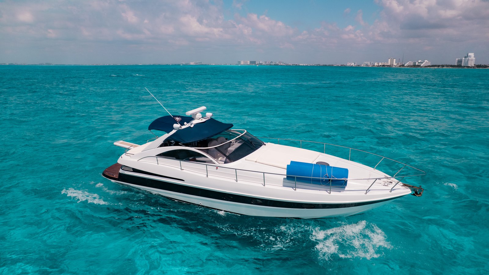 Pershing 45 in Cancún by Blue Latitude Travel